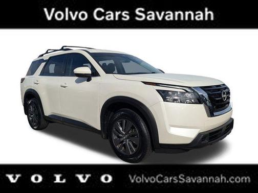 2024 Nissan Pathfinder SV