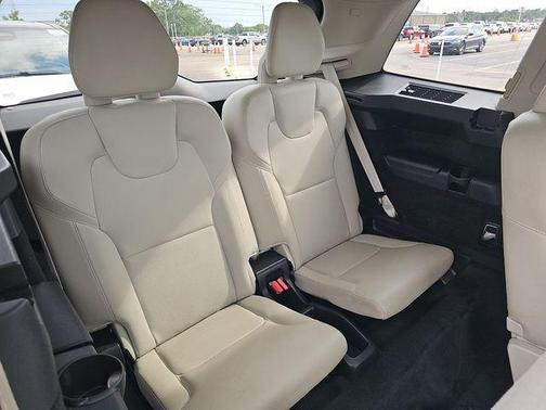 Denim Blue Metallic 2023 Volvo XC90 B6 Plus 6-Seater