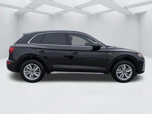 2022 Audi Q5 45 S line quattro Premium