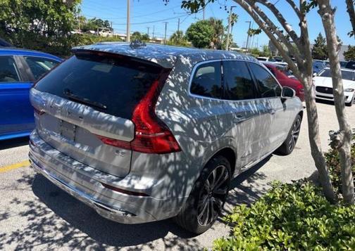 Silver 2023 Volvo XC60 B5 Ultimate Bright Theme