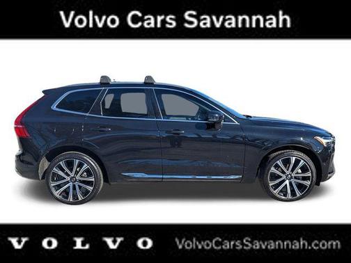 2023 Volvo XC60 B5 Ultimate Bright Theme