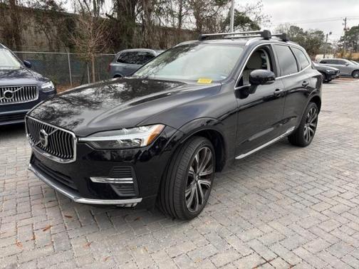 2023 Volvo XC60 B5 Ultimate Bright Theme