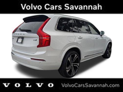 2024 Volvo XC90 B6 Ultimate Bright Theme 7-Seater