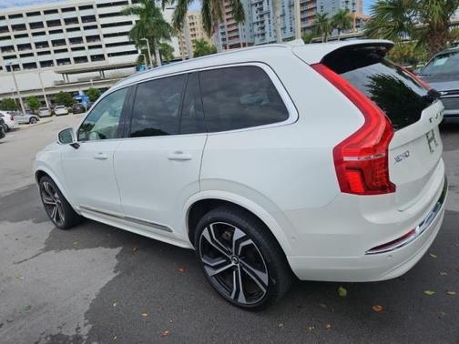 2024 Volvo XC90 B6 Ultimate Bright Theme 7-Seater