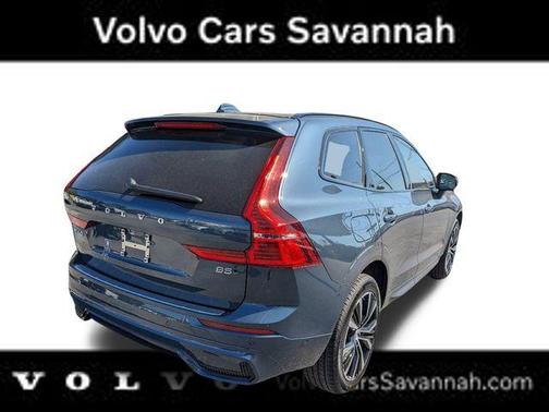 2025 Volvo XC60 B5 Plus