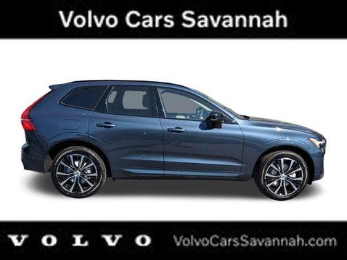 2025 Volvo XC60 B5 Plus
