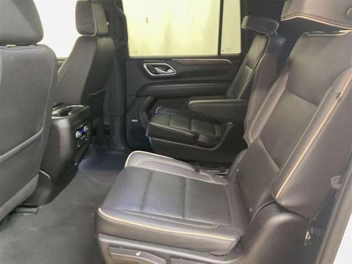 Summit White 2023 Chevrolet Suburban Premier