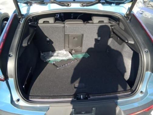 2023 Volvo C40 Recharge Pure Electric Twin Core