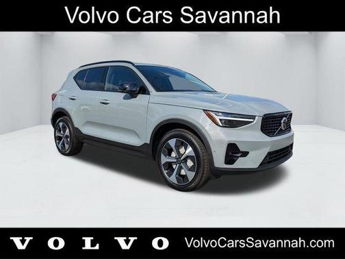 Gray Metallic 2026 Volvo XC40 B5 Plus