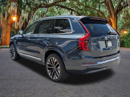 2026 Volvo XC90 B6 Ultra 7-Seater