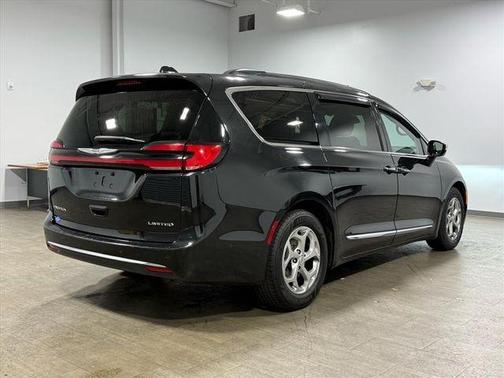 2022 Chrysler Pacifica Limited