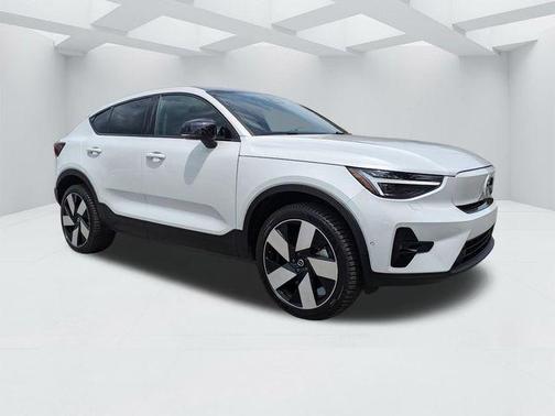 Crystal White Metallic 2023 Volvo C40 Recharge Pure Electric Twin Ultimate