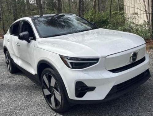 Crystal White Metallic 2023 Volvo C40 Recharge Pure Electric Twin Ultimate