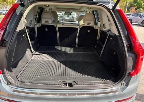 2023 Volvo XC90 B5 Core