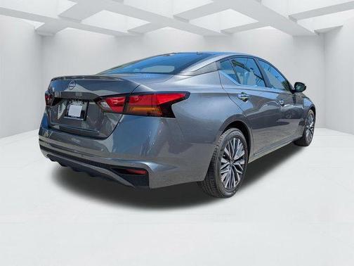 Gun Metallic 2025 Nissan Altima SV