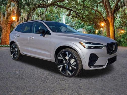 2026 Volvo XC60 B5 Ultra