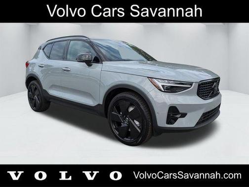 Gray Metallic 2026 Volvo XC40 B5 Ultra Black Edition