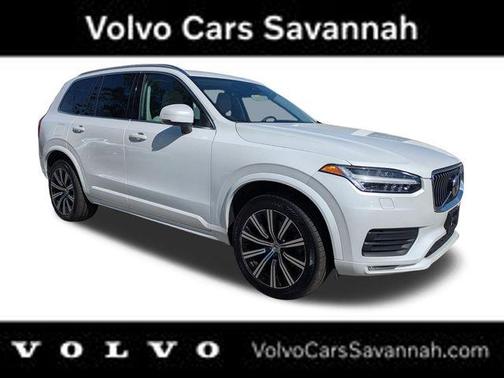 Crystal White Metallic 2023 Volvo XC90 B5 Core