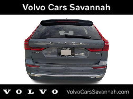 2022 Volvo XC60 B5 Inscription