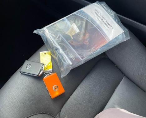 2023 Volvo XC90 B5 Plus