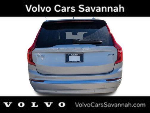 2023 Volvo XC90 B5 Plus