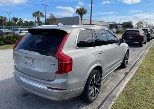 2023 Volvo XC90 B5 Plus