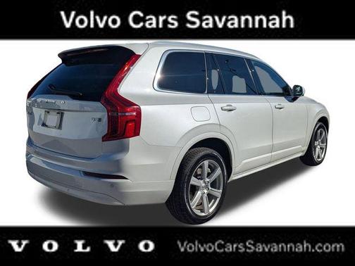 2023 Volvo XC90 B5 Core