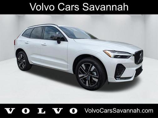 Crystal White 2026 Volvo XC60 B5 Core