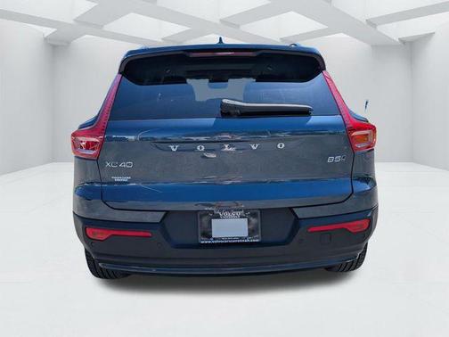 Denim Blue 2026 Volvo XC40 B5 Core