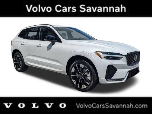 2026 Volvo XC60 B5 Plus