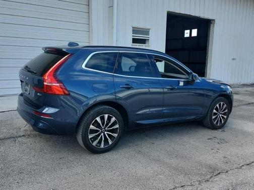 2023 Volvo XC60 B5 Core