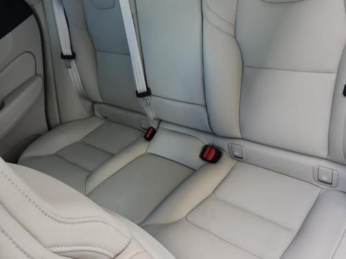 2023 Volvo XC60 B5 Core