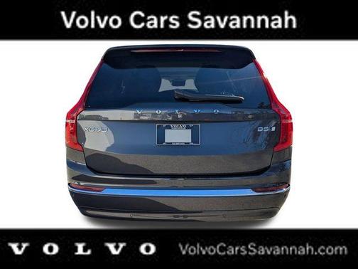 2023 Volvo XC90 B5 Plus