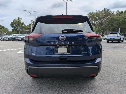 Deep Ocean Blue 2025 Nissan Rogue SV