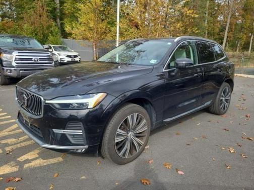 2023 Volvo XC60 B5 Plus Bright Theme