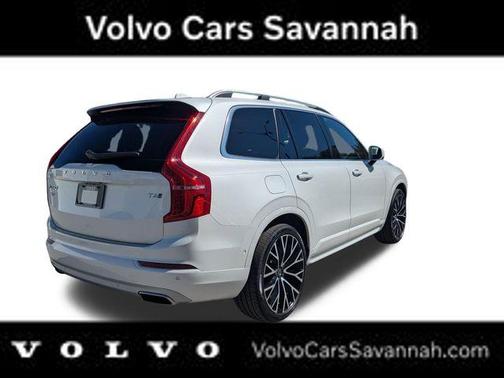2019 Volvo XC90 T6 Momentum