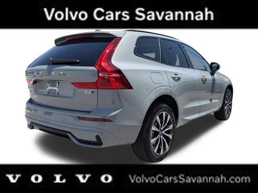 2025 Volvo XC60 B5 Core