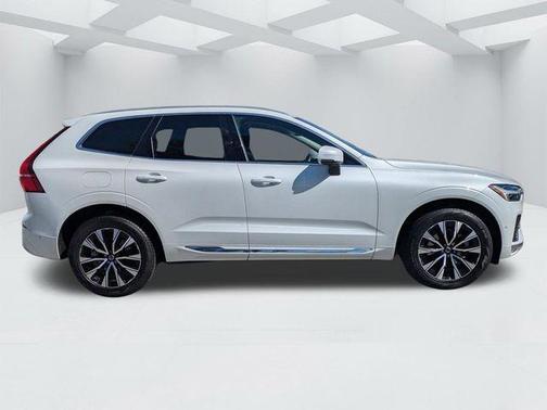 White 2023 Volvo XC60 B5 Plus Bright Theme