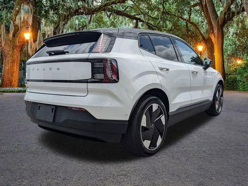 2025 Volvo EX30 Twin Motor Ultra