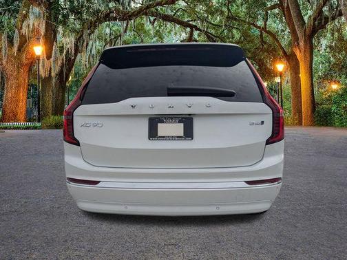 2026 Volvo XC90 B6 Ultra 7-Seater