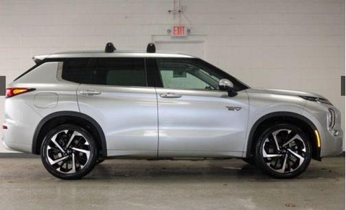 2023 Mitsubishi Outlander PHEV SEL