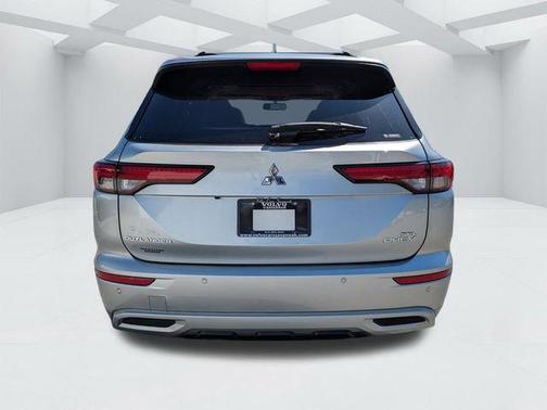 Alloy Silver Metallic 2023 Mitsubishi Outlander PHEV SEL