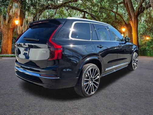 2026 Volvo XC90 B6 Plus 7-Seater
