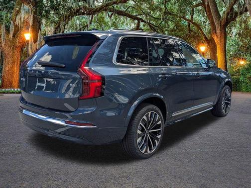 2026 Volvo XC90 B6 Ultra 7-Seater
