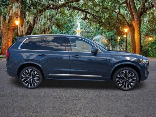 2026 Volvo XC90 B6 Ultra 7-Seater