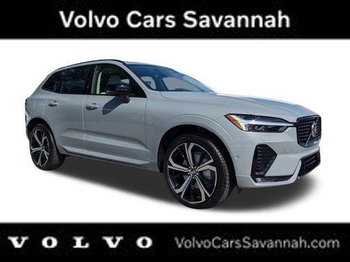 2025 Volvo XC60 B5 Ultra
