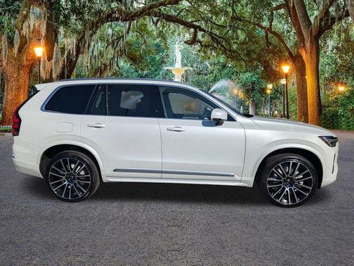 2026 Volvo XC90 B6 Ultra 7-Seater