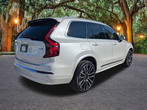 2026 Volvo XC90 B6 Ultra 7-Seater