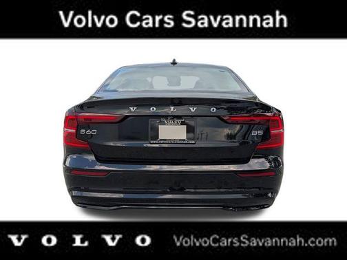 2023 Volvo S60 B5 Core Dark Theme
