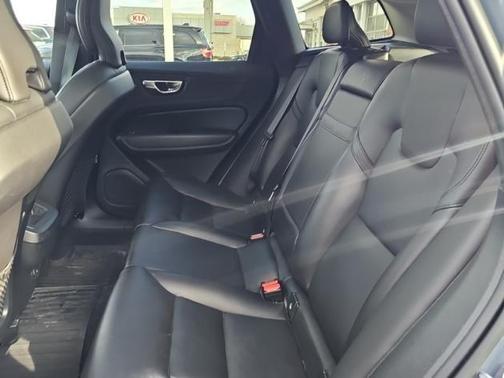 2023 Volvo XC60 B5 Core